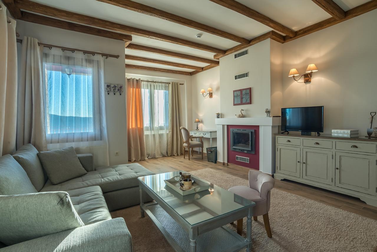 Almondhouse Suites With Fireplace - Adults Only Arájova Exterior foto