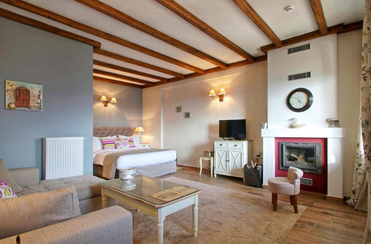 Almondhouse Suites With Fireplace - Adults Only Arájova Exterior foto